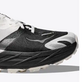 Speedgoat 7 Black/White