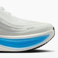 Vomero Plus White Blue